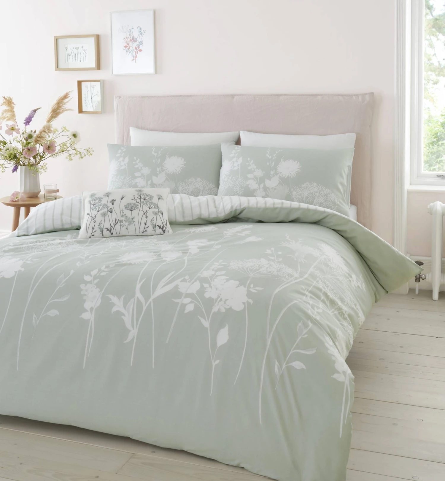 Catherine Lansfield Meadowsweet Floral Green Duvet Set 3 Catherine Lansfield Meadowsweet Floral Green Duvet Set