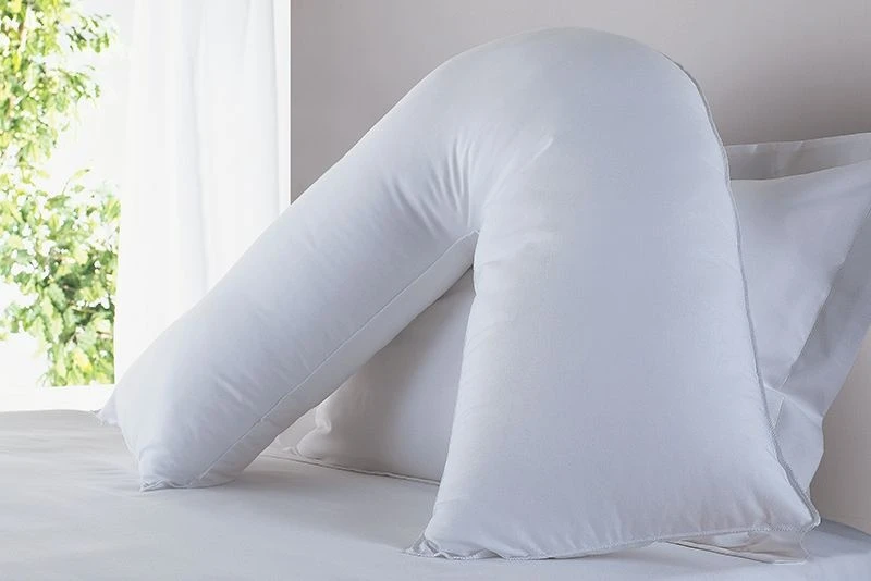 The Fine Bedding Company Back Support V-Shape Pillow 3 The Fine Bedding Company Back Support V-Shape Pillow