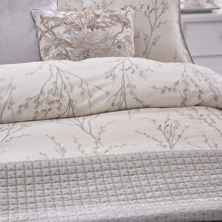 Laura Ashley Pussy Willow Dove Grey Duvet Set 5 Laura Ashley Pussy Willow Dove Grey Duvet Set - Image 3