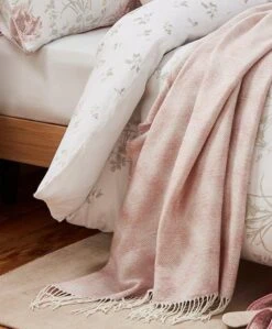 Laura Ashley Payton Dark Blush Throw 8 Laura Ashley Payton Dark Blush Throw -Household Items Shop 44316 6120