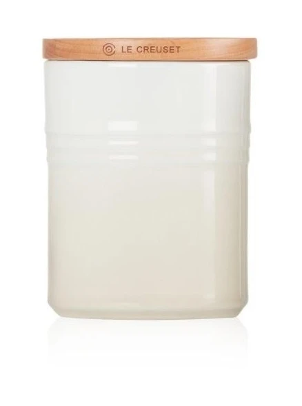 Le Creuset Medium Storage Jar With Wood Lid Meringue 5 Le Creuset Medium Storage Jar With Wood Lid Meringue - Image 3